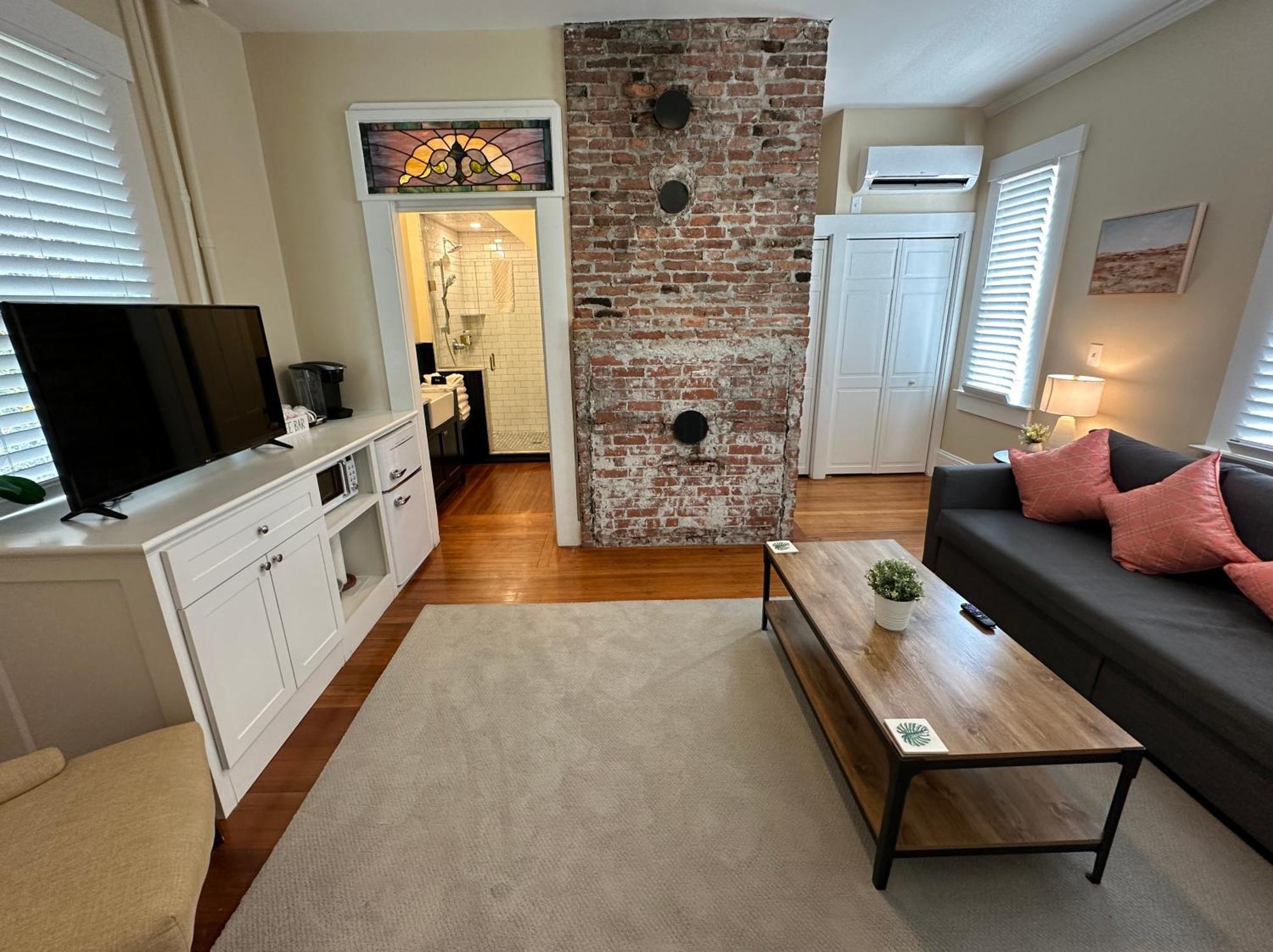 Entire Charming Victorian Home Downtown Newport Exteriér fotografie